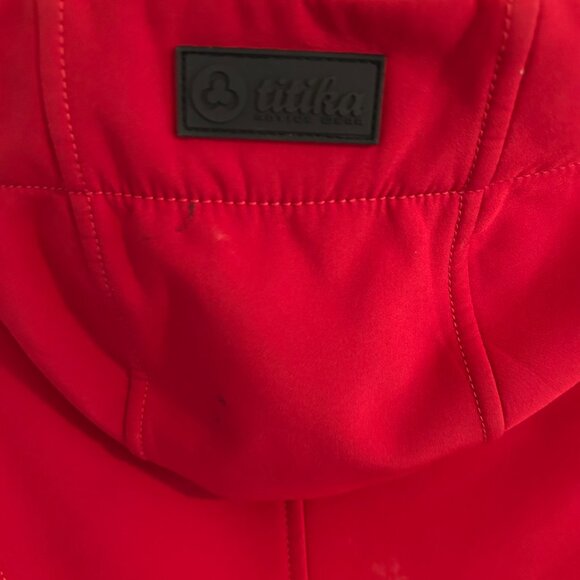 Titika red activewear water repellant jacket/coat with functional features. - Picture 8 of 9